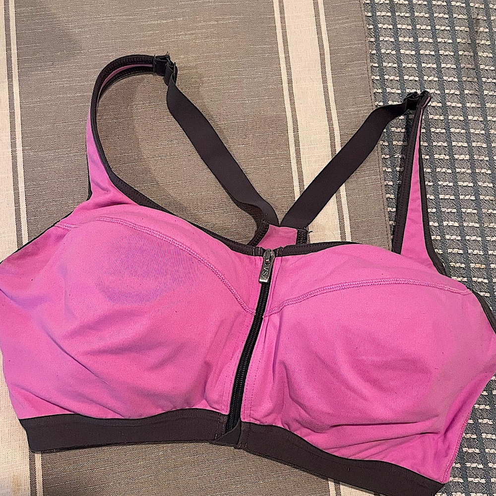 VSX Sport Victoria’s Secret Clip and Zip super supportive 38 D Sports Bra